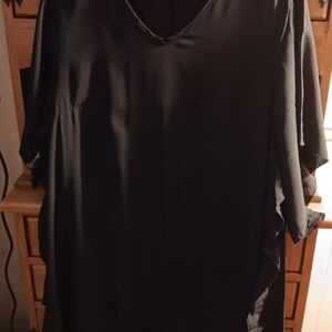SHEIN Black Elegant Dress With Flowing Sides